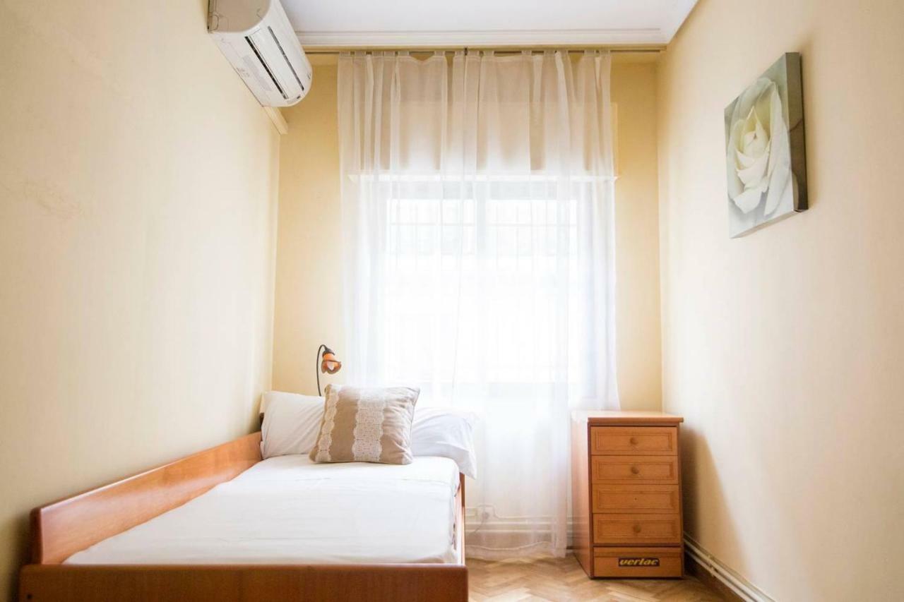 Home & Private Terrace Wifi + Aircon 마드리드 외부 사진